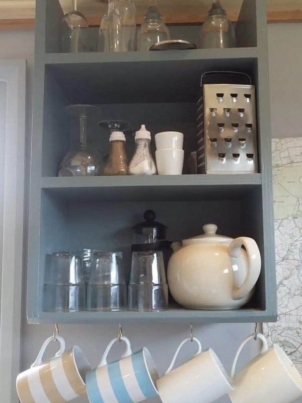 Water, champagne or a cup of tea..? Hopefully everything you need.